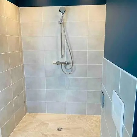 Le Vertigo Proche Centre Histo Avec 2 Parkings Apartman